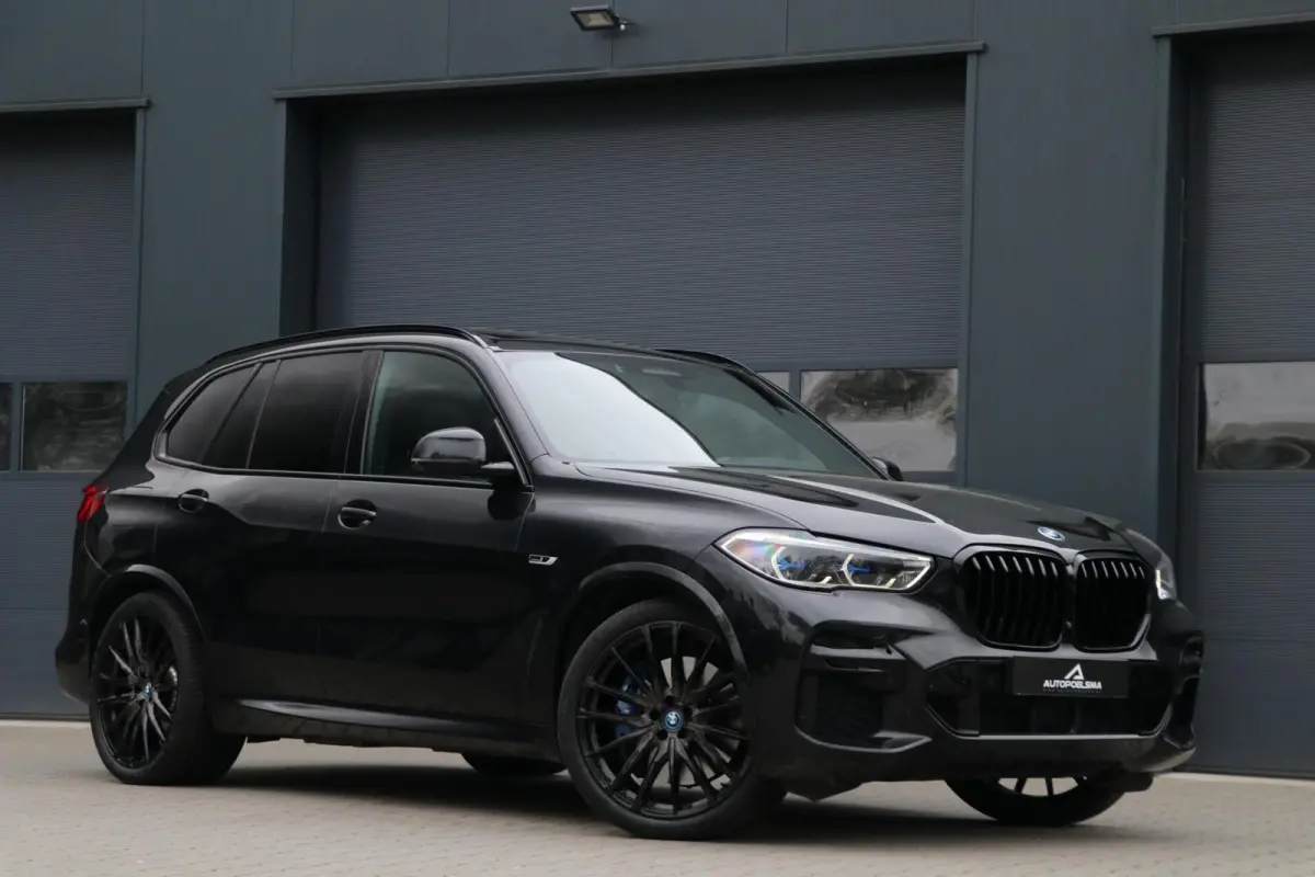 xDrive45e High Executive M-SPORT Panodak Headup Trekhaak ShadowLine Stoel/Stuur verwarming Carplay Luchtvering 22''Inch Laserlicht BJ2021