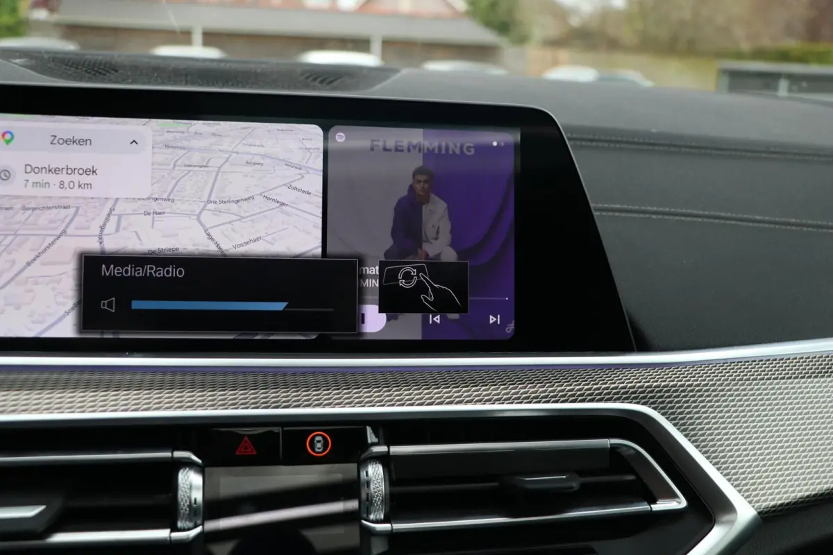 xDrive45e High Executive M-SPORT Panodak Headup Trekhaak ShadowLine Stoel/Stuur verwarming Carplay Luchtvering 22''Inch Laserlicht BJ2021