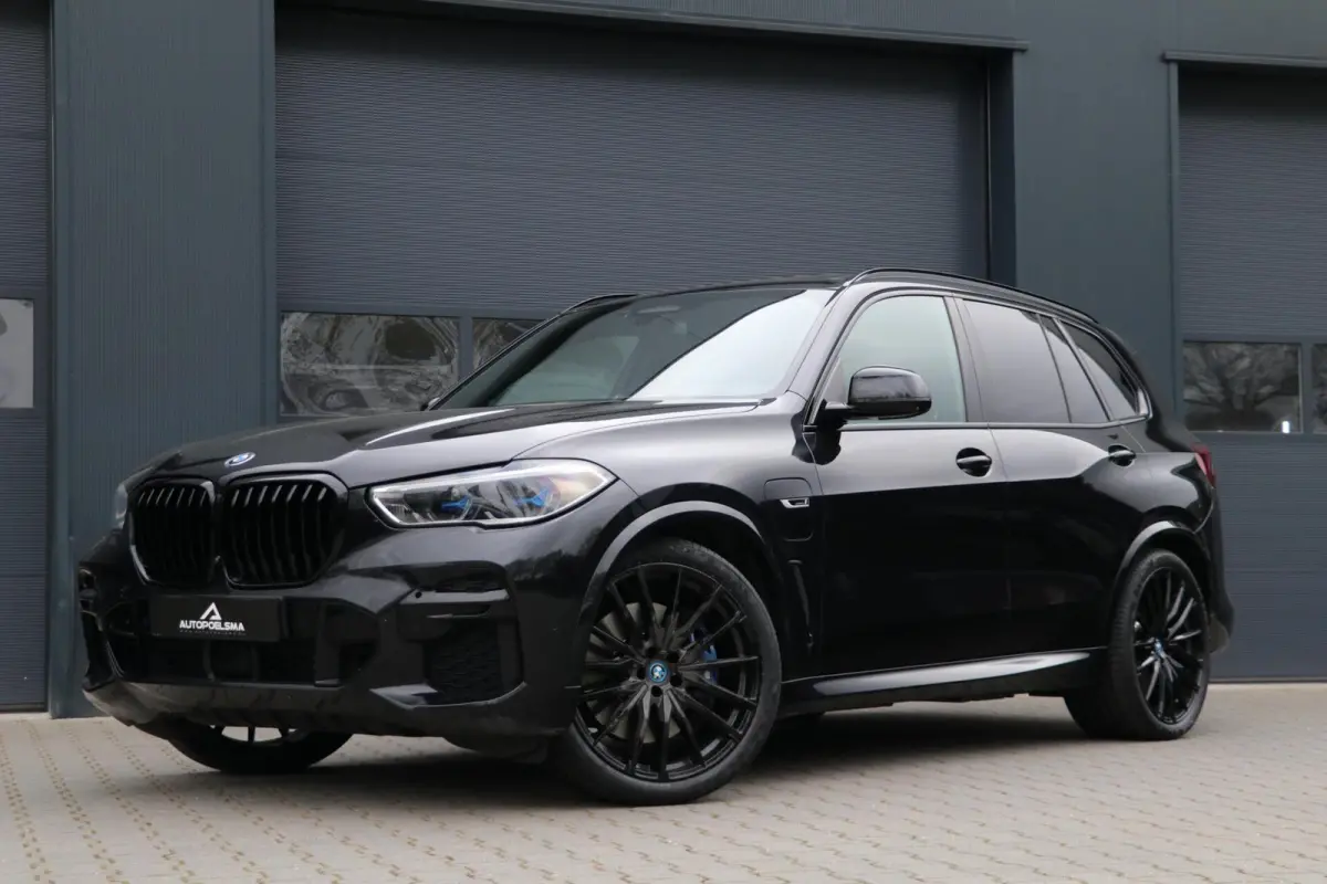 xDrive45e High Executive M-SPORT Panodak Headup Trekhaak ShadowLine Stoel/Stuur verwarming Carplay Luchtvering 22''Inch Laserlicht BJ2021