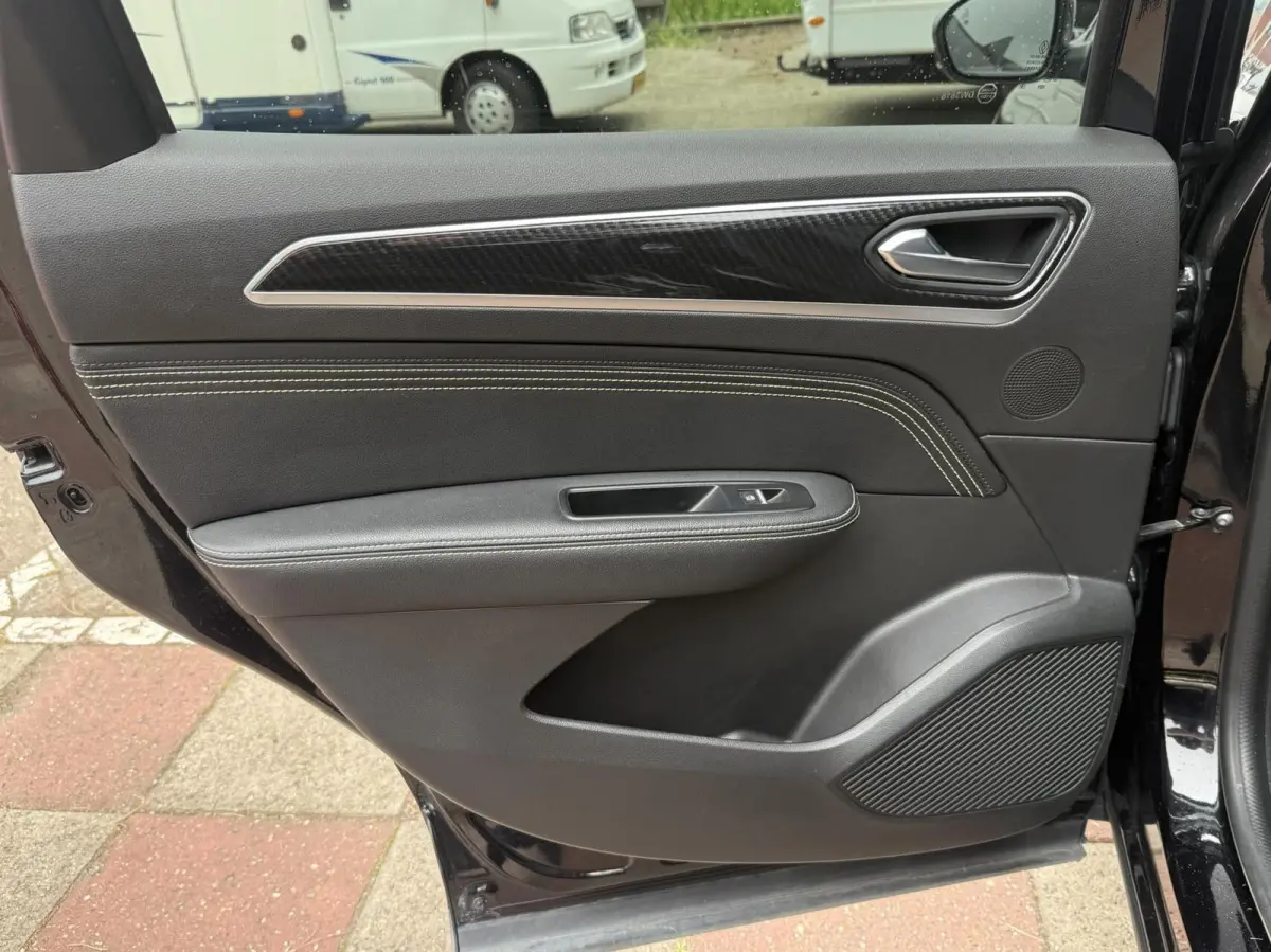 1.6 E-Tech full hybrid 145 techno,carplay