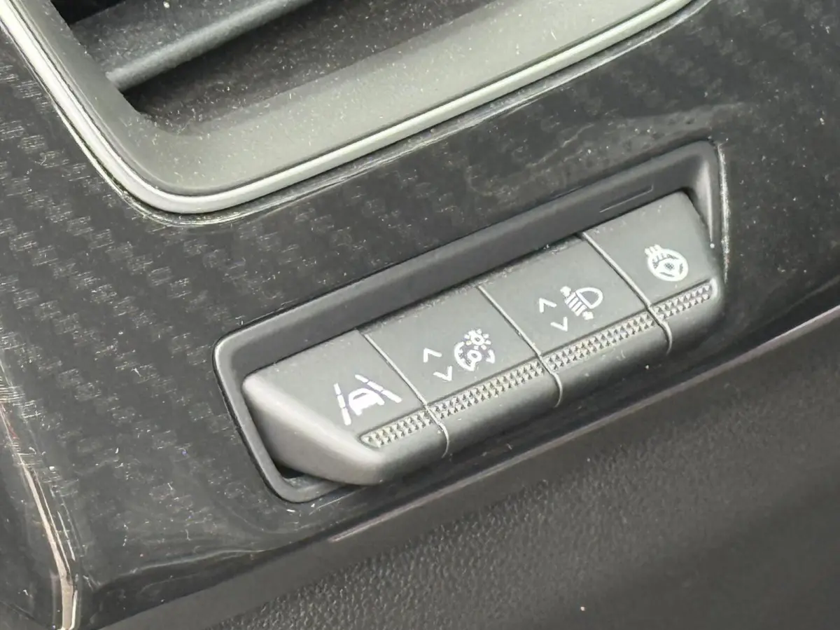 1.6 E-Tech full hybrid 145 techno,carplay