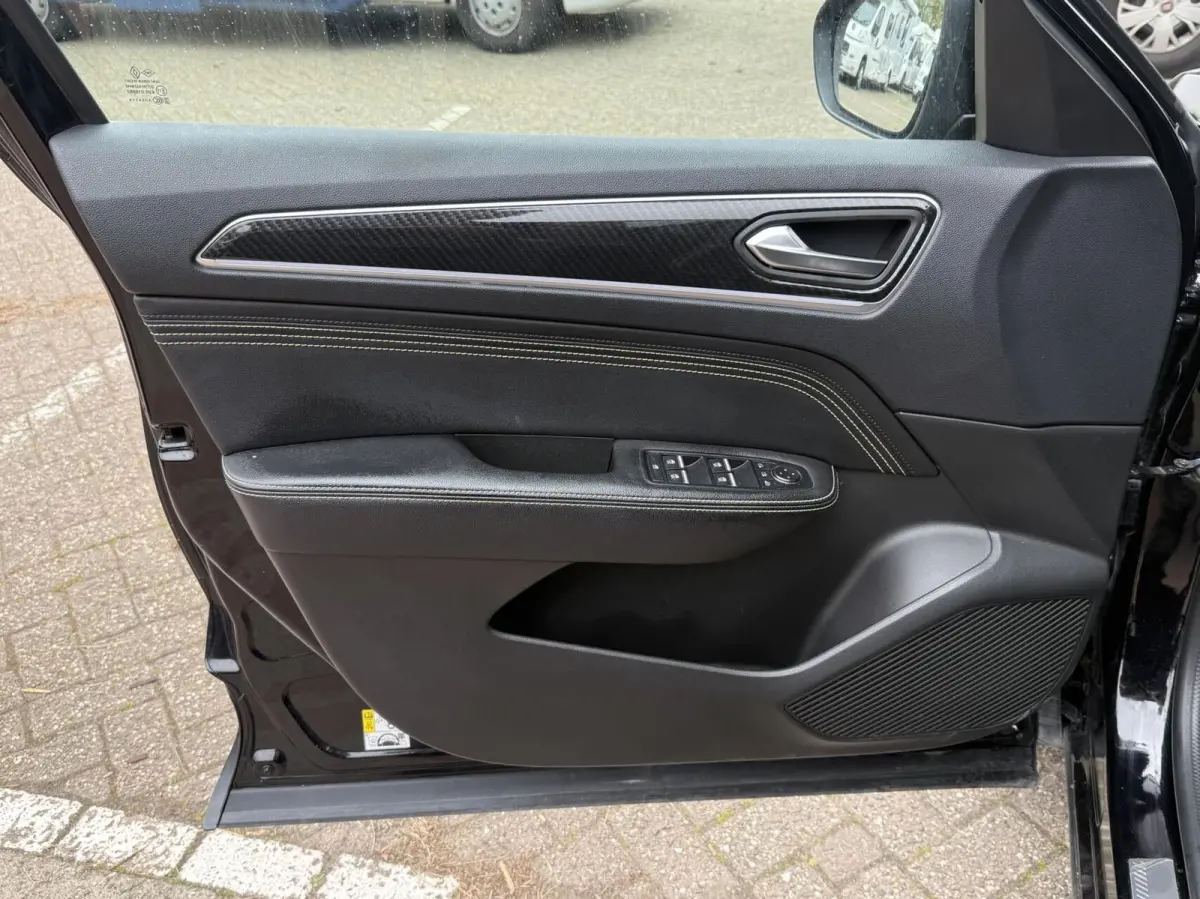 1.6 E-Tech full hybrid 145 techno,carplay