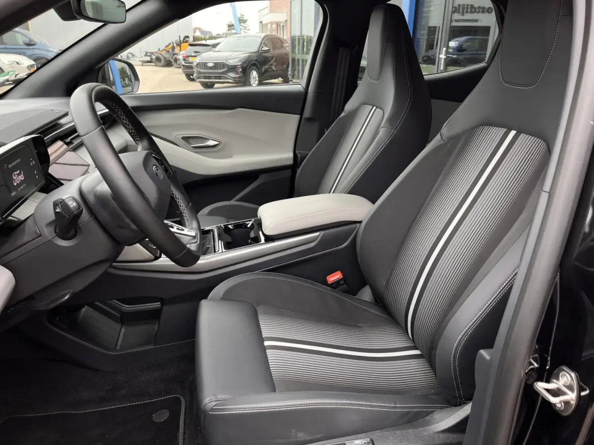 Extended Range RWD 77 kWh 286PK Elek. Trekhaak Adaptieve Cruise Blind Spot Navi Elek. stoelgeheugen Carplay Achteruitrijcamera *100% Elektrisch*