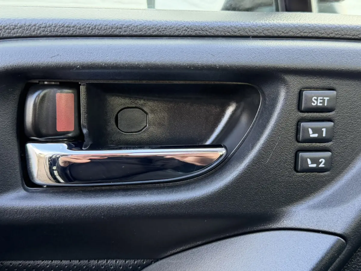 2.0 Premium Automaat 4x4 Trekhaak Clima Cruise Camera Leder Memory Seats Panorama Navigatie