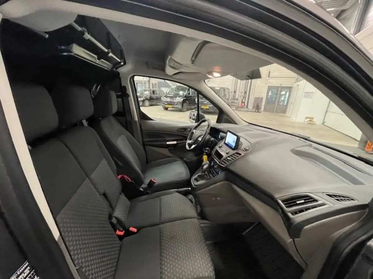 1.5 EcoBlue L2 Trend Navigatie Airco Parkeersensoren Cruise Control 3Zits Camera DAB+