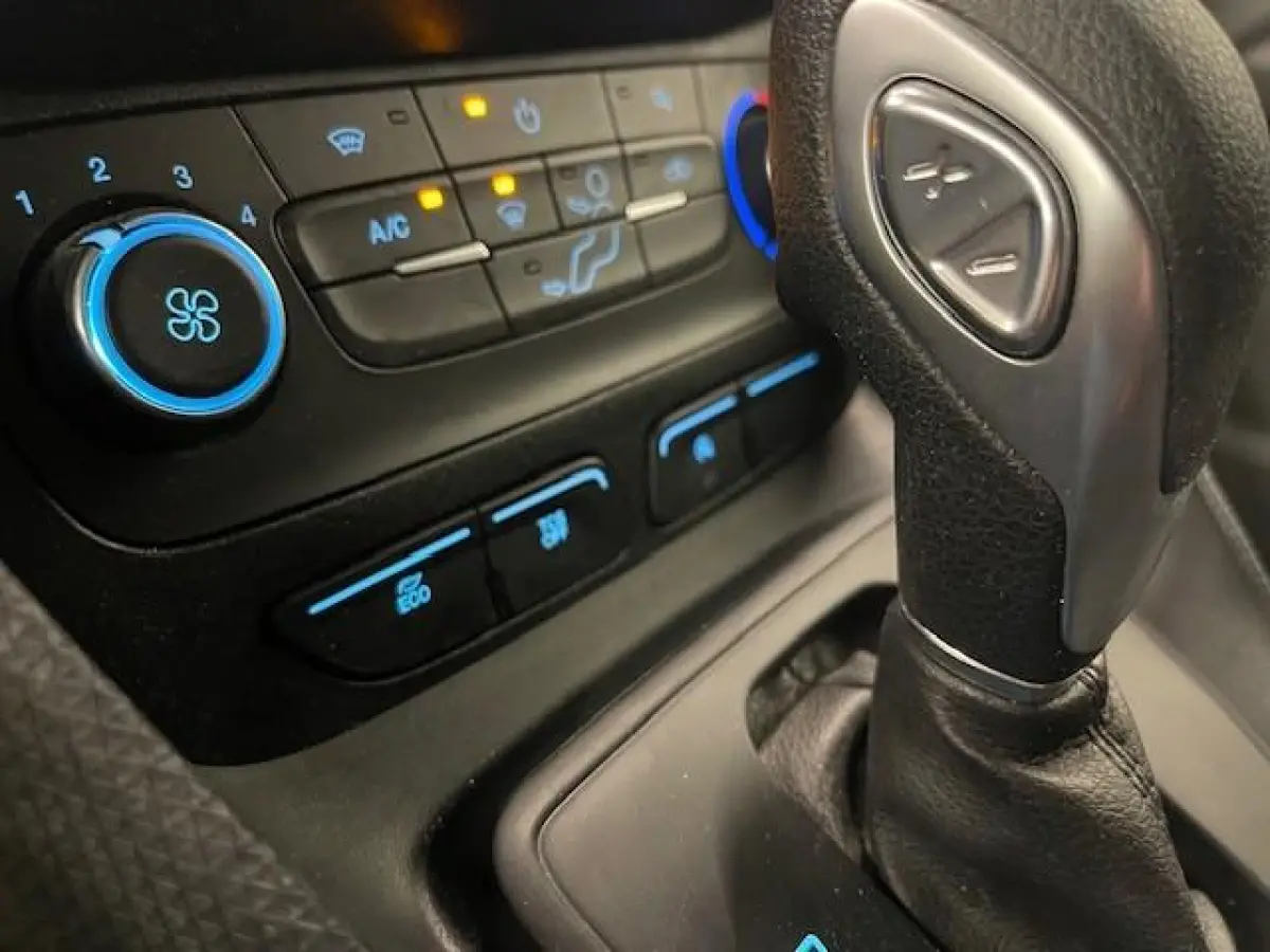 1.5 EcoBlue L2 Trend Navigatie Airco Parkeersensoren Cruise Control 3Zits Camera DAB+