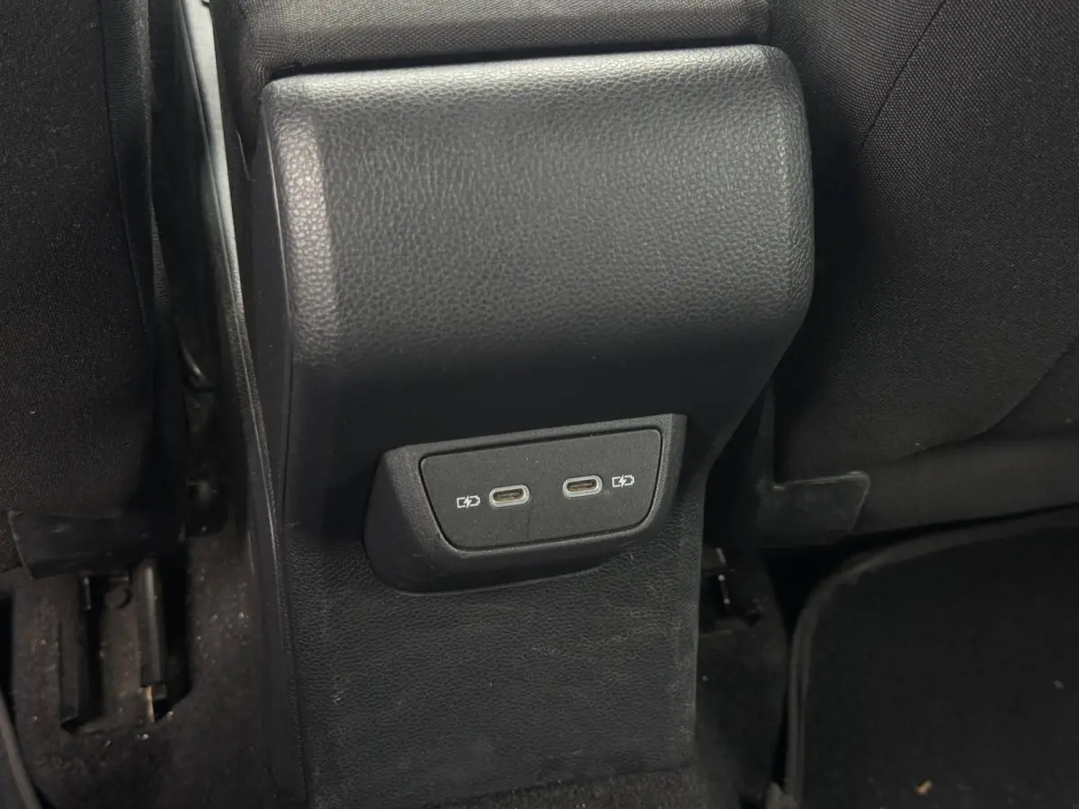 1.0 TSI Life Business Lane assist PDC V+A