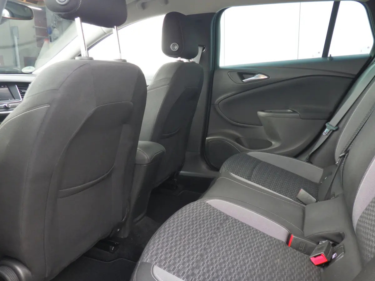 1.2 Edition, Trekhaak, Camera, Carplay, Cruise!