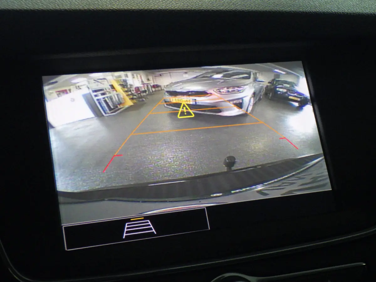 1.2 Edition, Trekhaak, Camera, Carplay, Cruise!