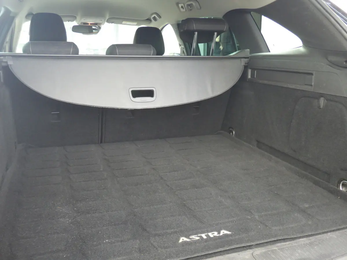 1.2 Edition, Trekhaak, Camera, Carplay, Cruise!
