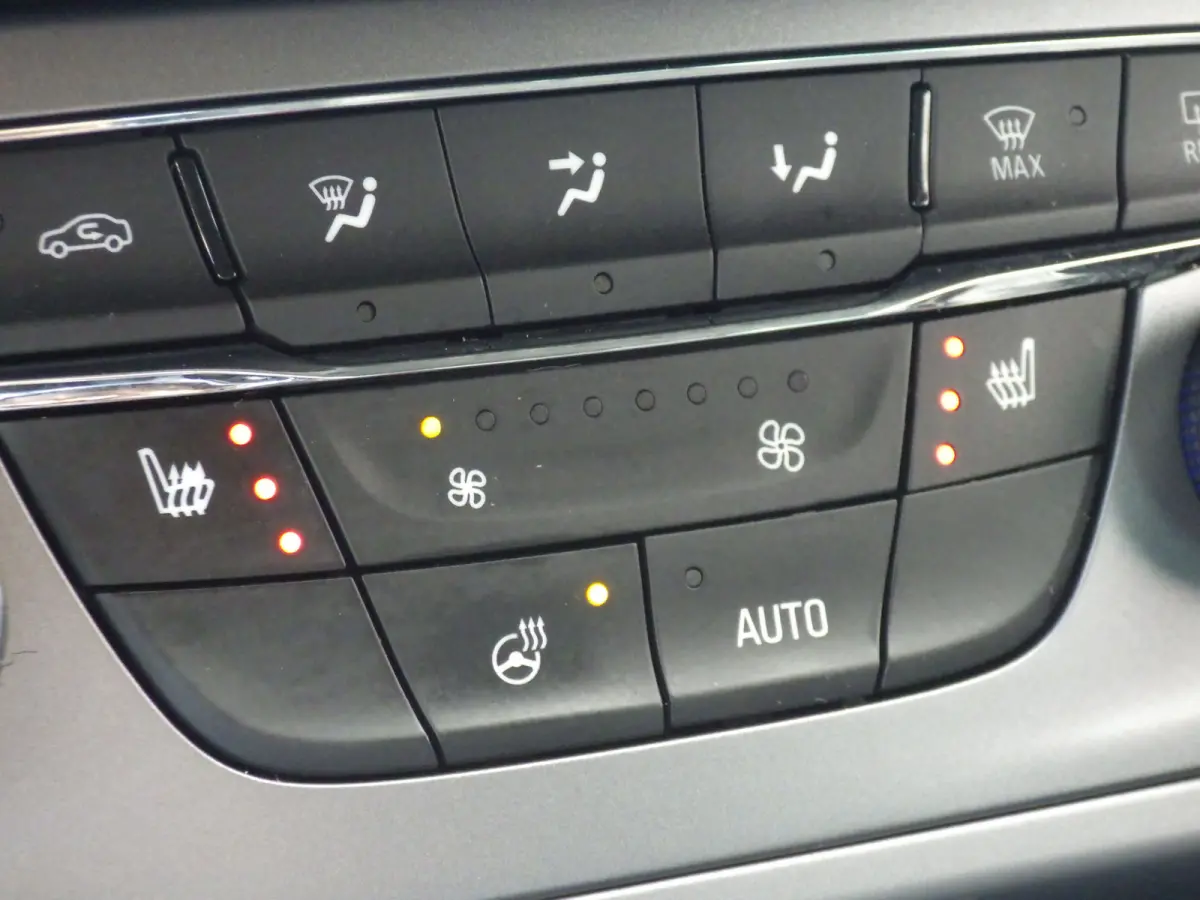 1.2 Edition, Trekhaak, Camera, Carplay, Cruise!