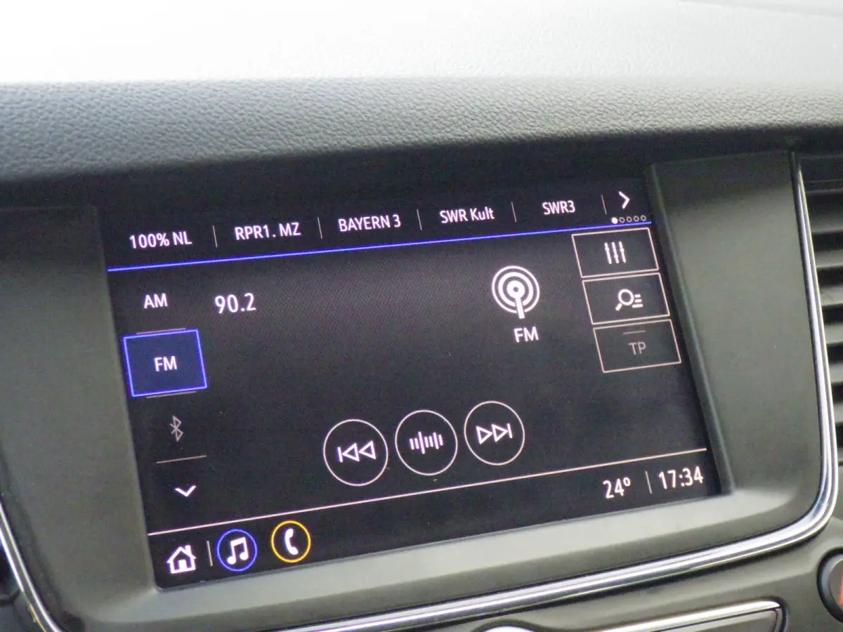 1.2 Edition, Trekhaak, Camera, Carplay, Cruise!