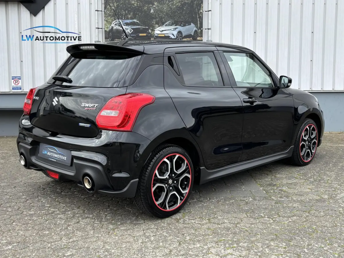 1.4 Sport 130pk Smart Hybrid | Adaptive | Camera | Carplay | Dodehoek | Clima