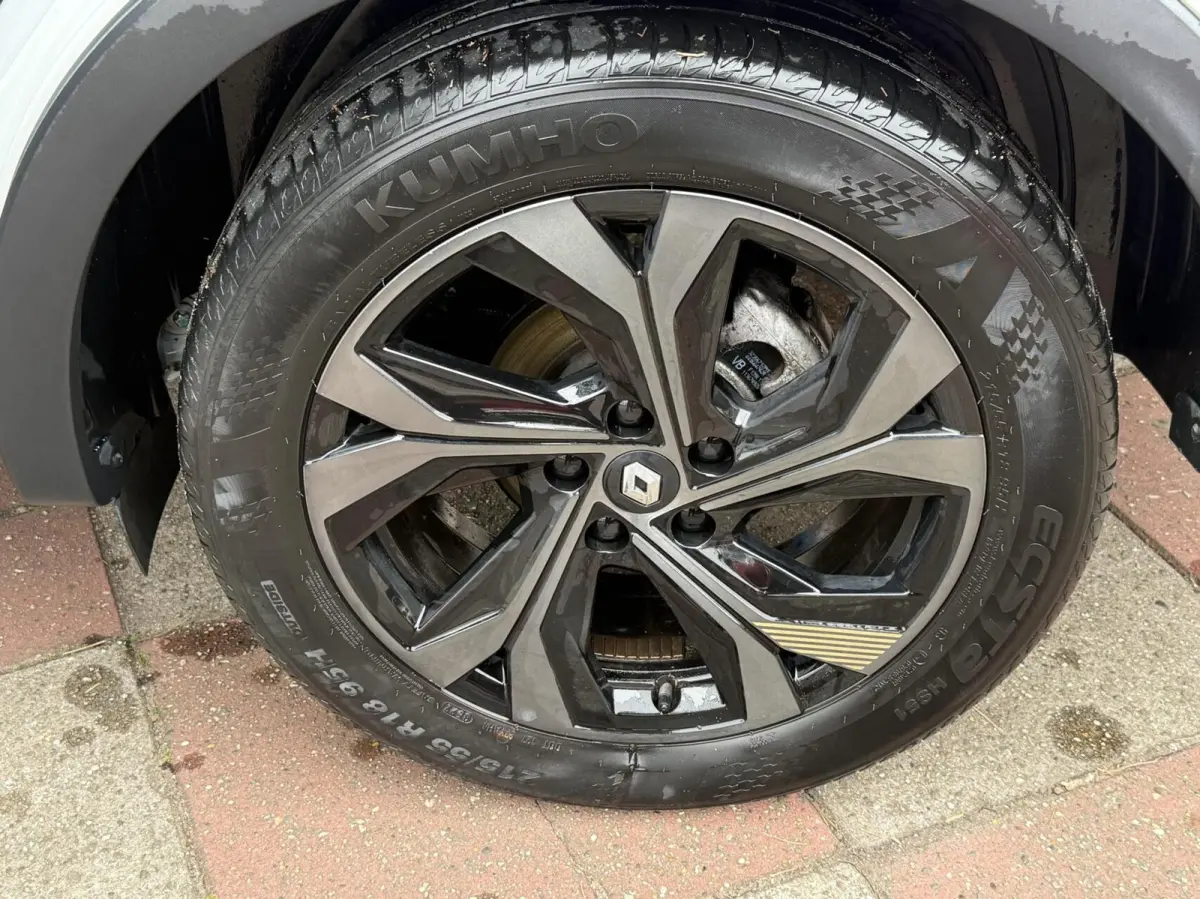 1.6 E-Tech full hybrid 145 techno,carplay
