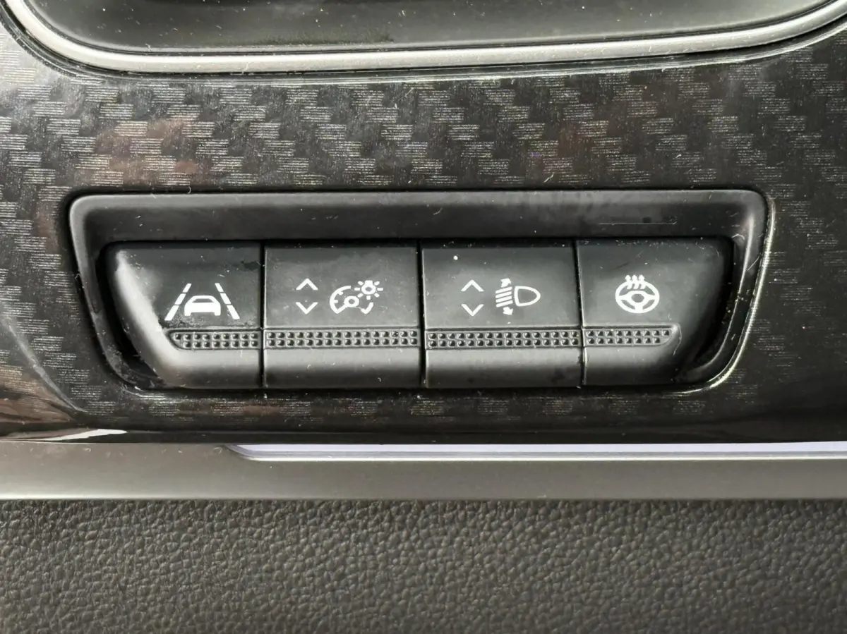 1.6 E-Tech full hybrid 145 techno,carplay