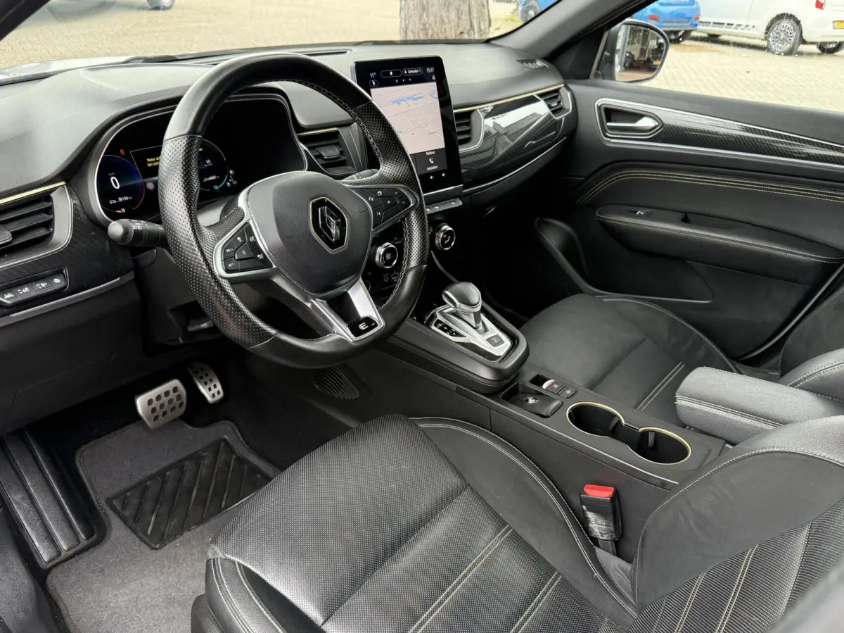 1.6 E-Tech full hybrid 145 techno,carplay