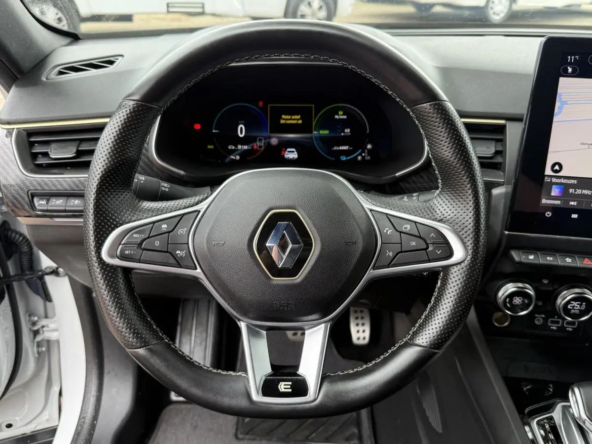 1.6 E-Tech full hybrid 145 techno,carplay