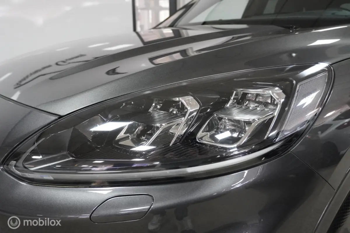 2.5 PHEV ST-Line X | winter pack | driver pack |