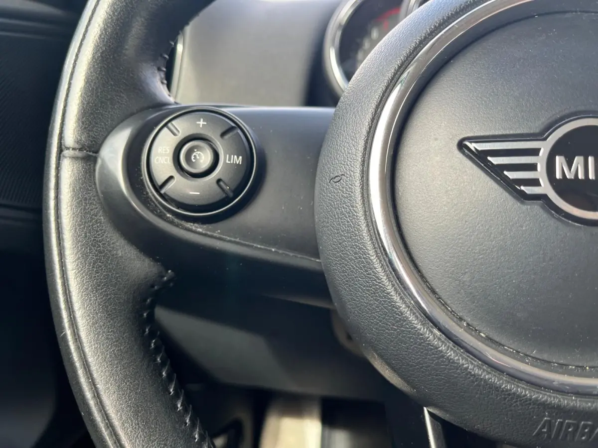 1.5 One Business Edition Climate Control | Cruise Control | Navigatie
