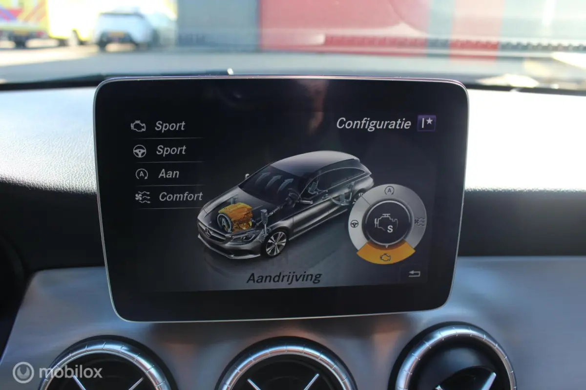 180 AMG Pano/Leder/Camera