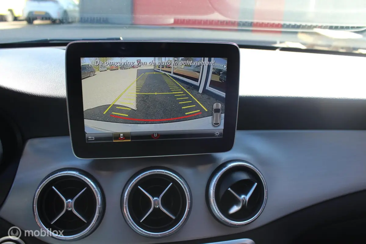180 AMG Pano/Leder/Camera