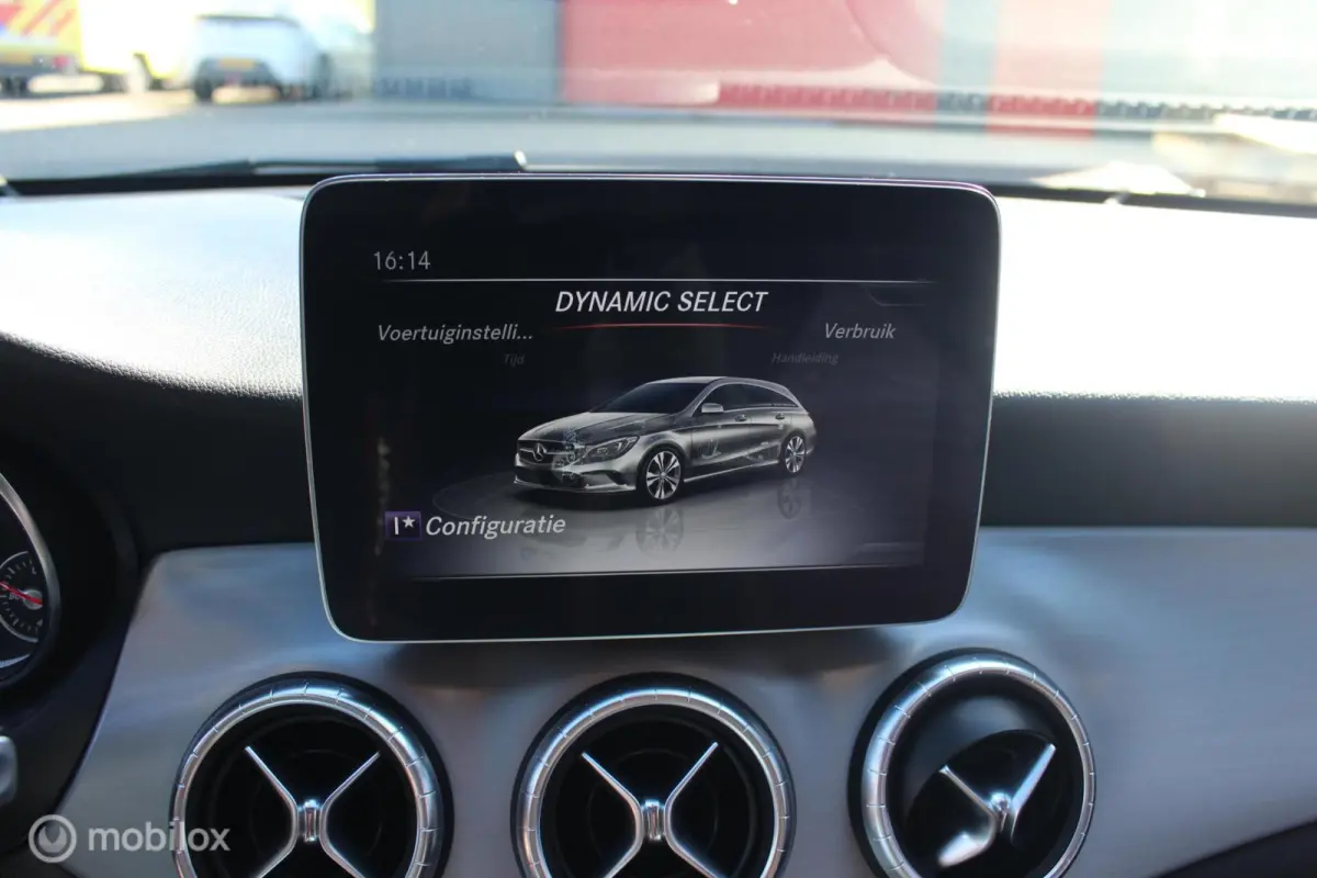 180 AMG Pano/Leder/Camera