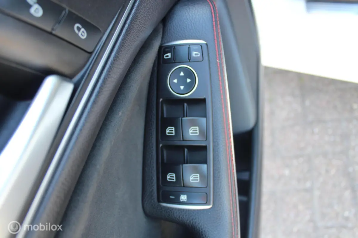 180 AMG Pano/Leder/Camera