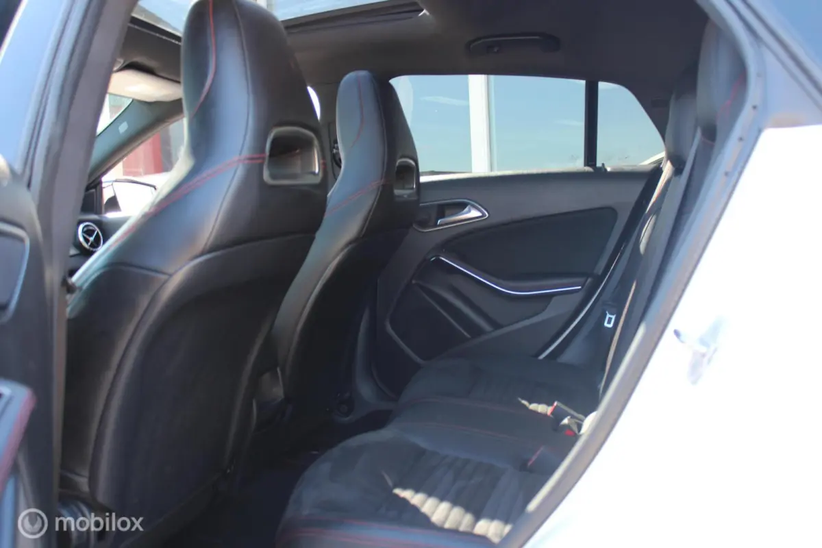 180 AMG Pano/Leder/Camera