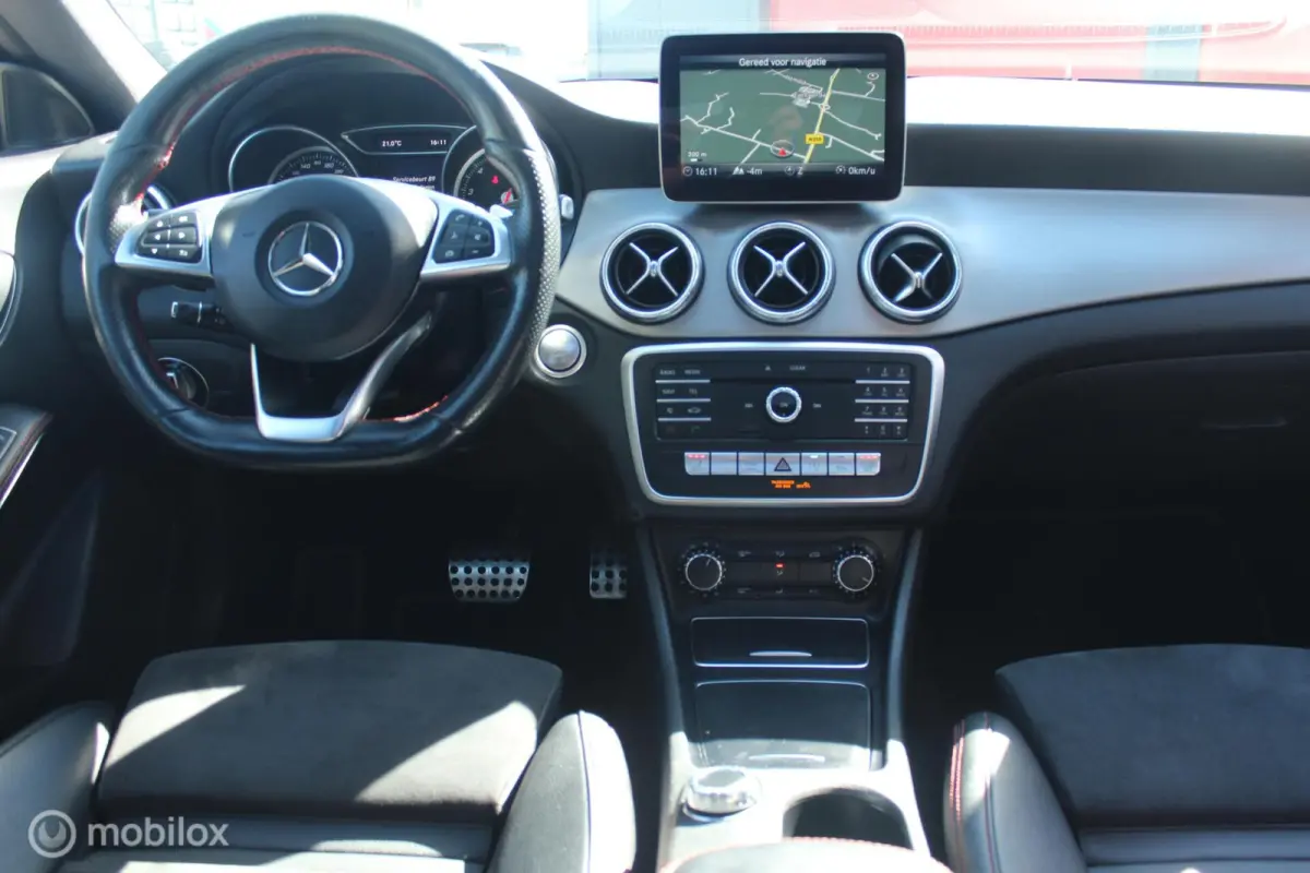 180 AMG Pano/Leder/Camera