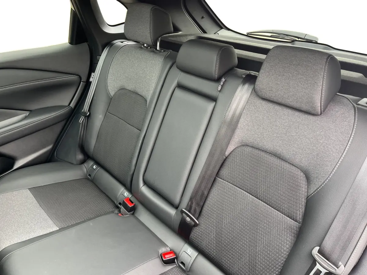 1.3 MHEV Xtronic N-Connecta | Cold Pack | Easy Pack | 360 camera | Apple Carplay en Android Auto | Adaptive Cruise Control