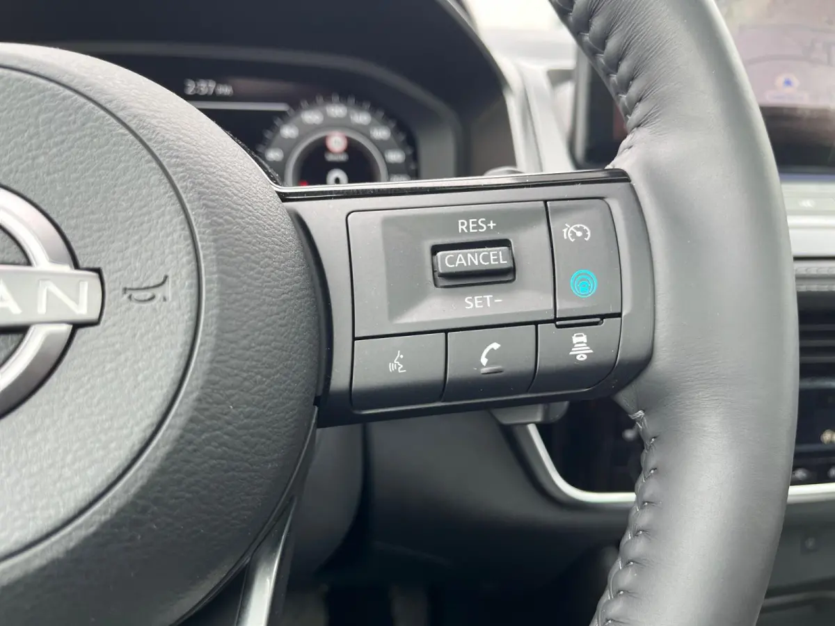 1.3 MHEV Xtronic N-Connecta | Cold Pack | Easy Pack | 360 camera | Apple Carplay en Android Auto | Adaptive Cruise Control