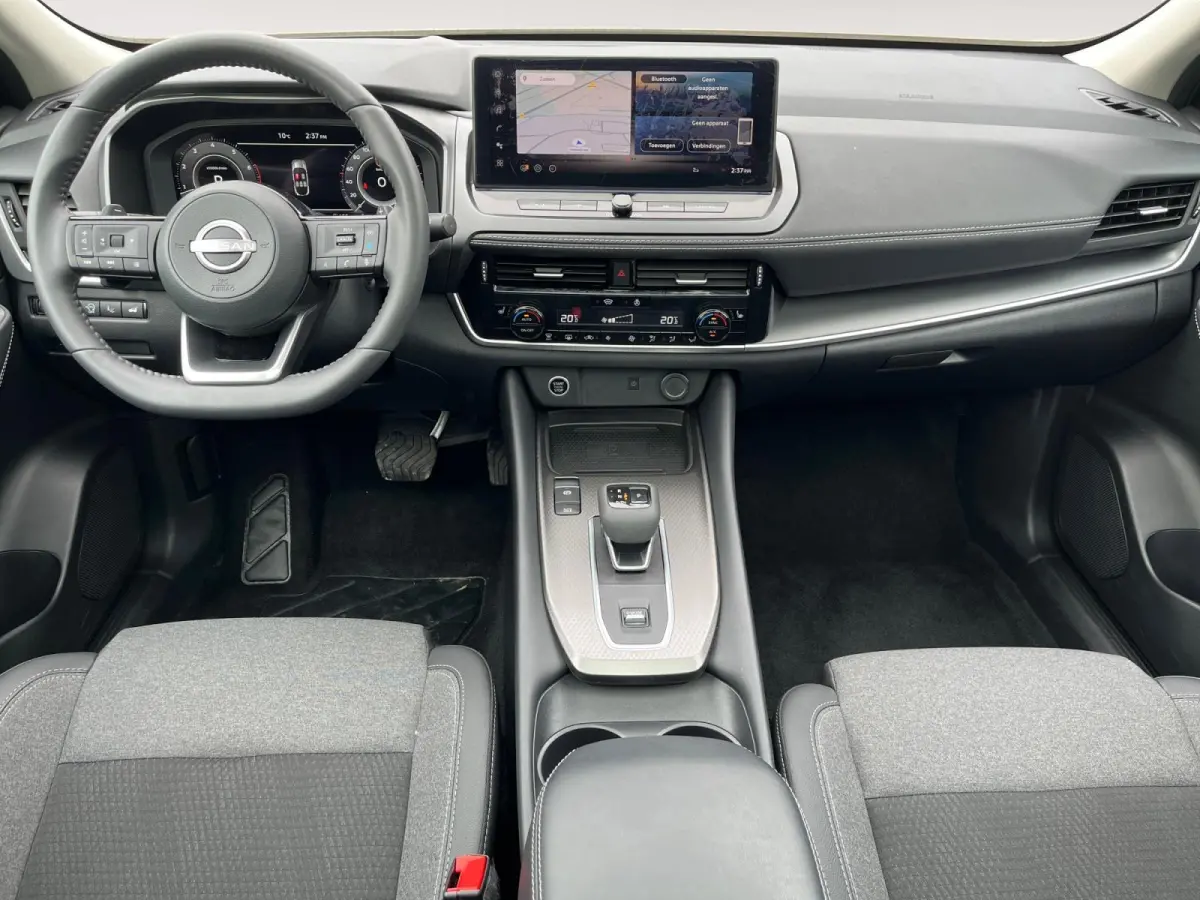 1.3 MHEV Xtronic N-Connecta | Cold Pack | Easy Pack | 360 camera | Apple Carplay en Android Auto | Adaptive Cruise Control