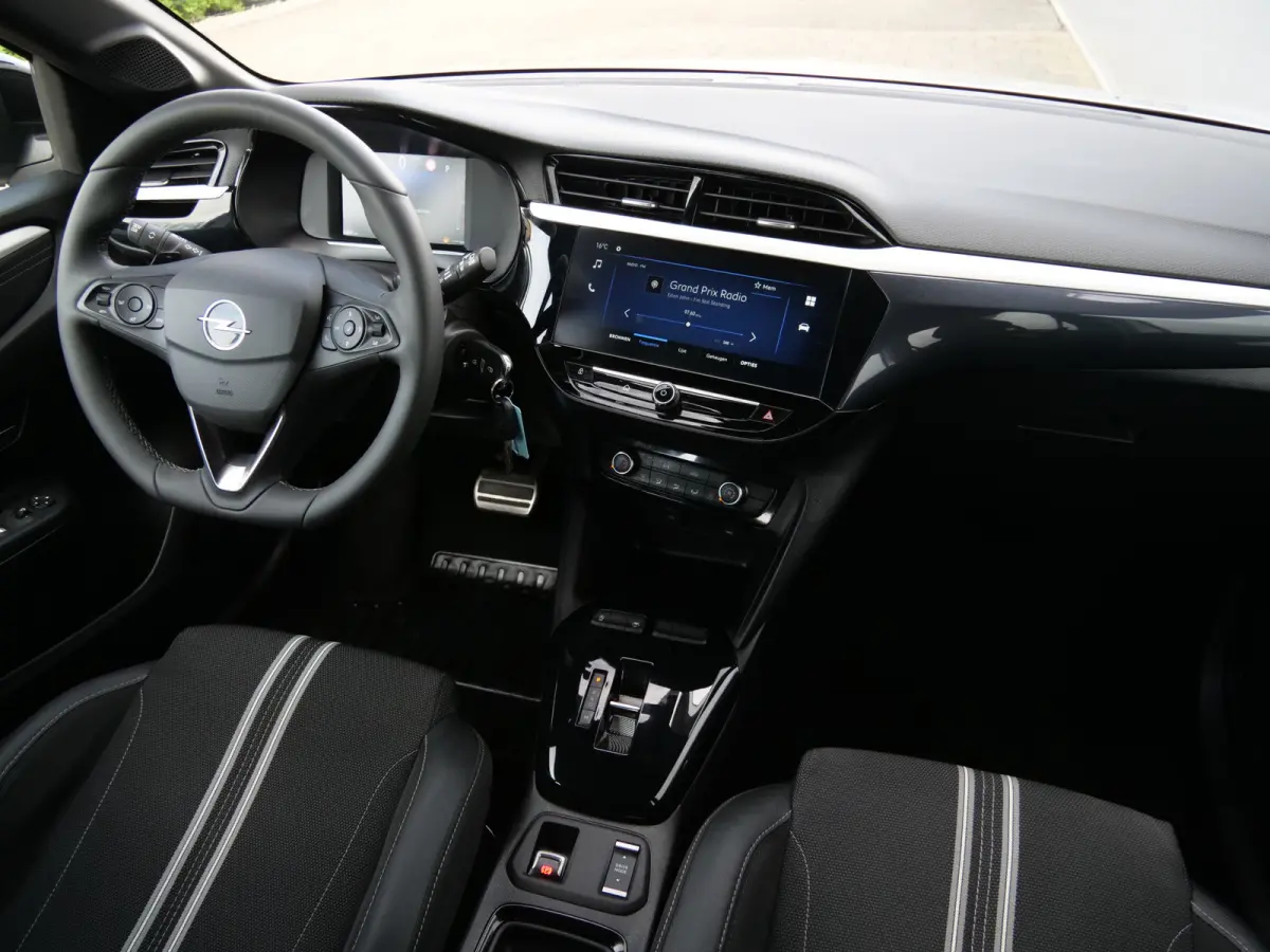 1.2 Turbo Hybrid GS 110 Pk Automaat DAB / Apple Carplay / Camera