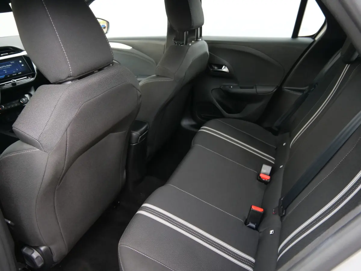 1.2 Turbo Hybrid GS 110 Pk Automaat DAB / Apple Carplay / Camera