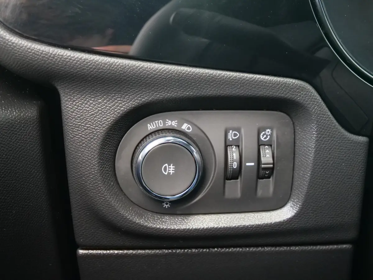 1.2 Turbo Hybrid GS 110 Pk Automaat DAB / Apple Carplay / Camera