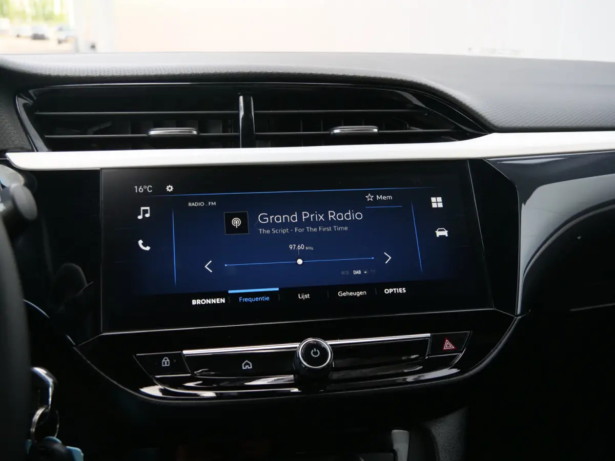 1.2 Turbo Hybrid GS 110 Pk Automaat DAB / Apple Carplay / Camera