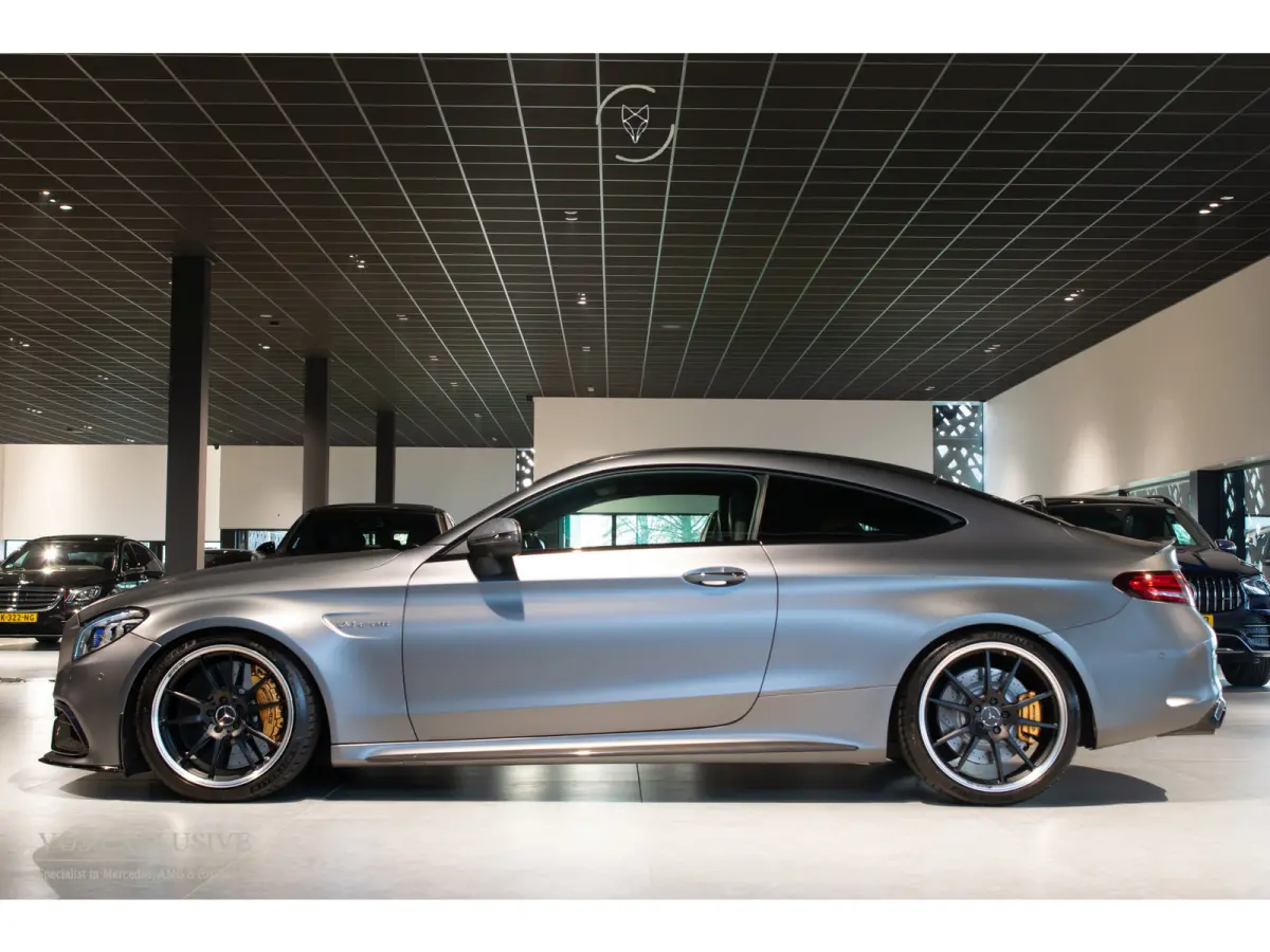 AMG 63 S Facelift Ceramic|Aero|Full Carbon|Performance|MANUFAKTUR|Drivers Package|Keyless|Burmester|BTW