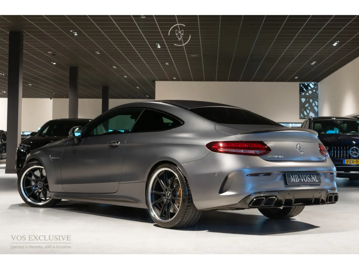 AMG 63 S Facelift Ceramic|Aero|Full Carbon|Performance|MANUFAKTUR|Drivers Package|Keyless|Burmester|BTW