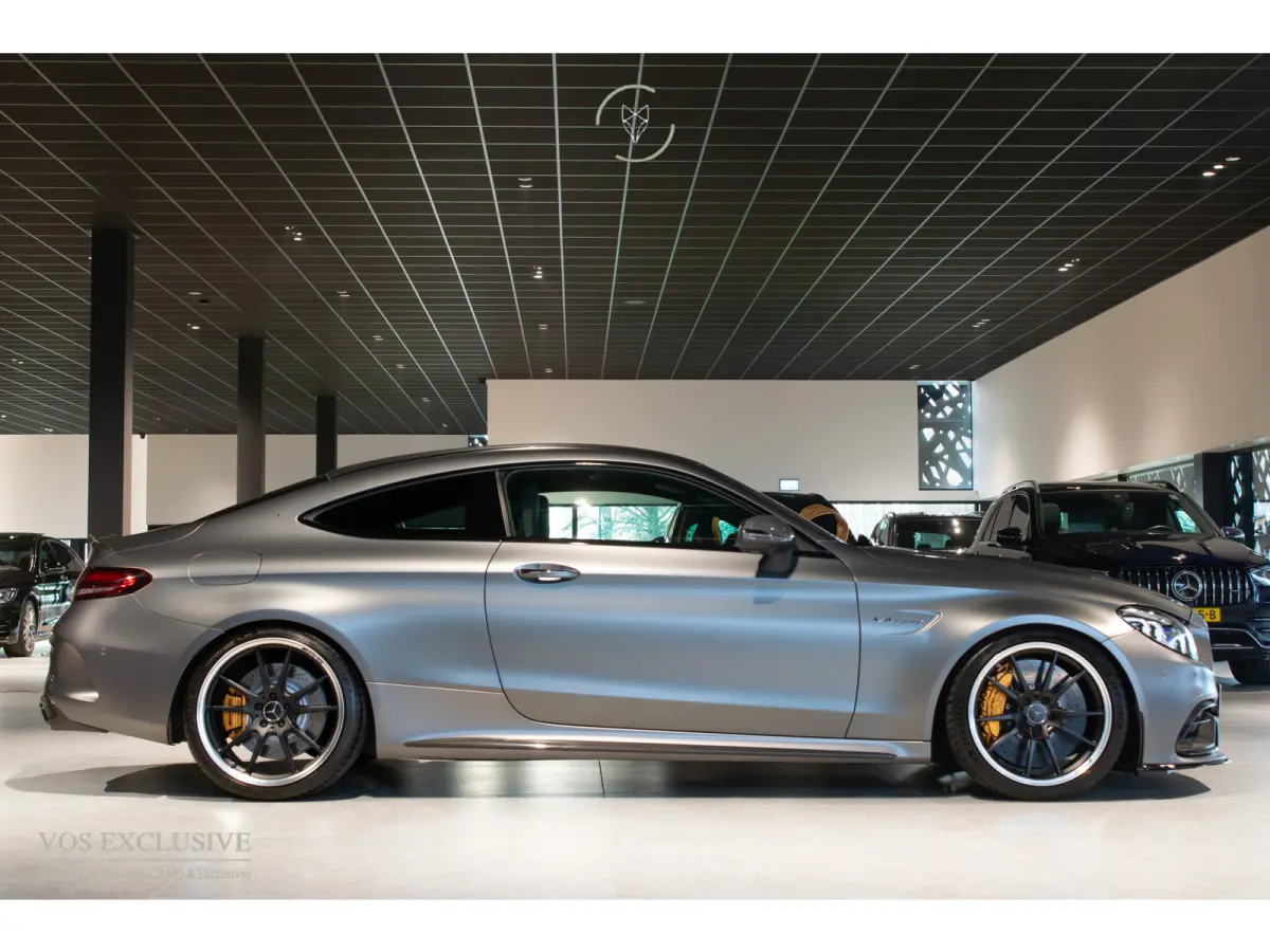 AMG 63 S Facelift Ceramic|Aero|Full Carbon|Performance|MANUFAKTUR|Drivers Package|Keyless|Burmester|BTW