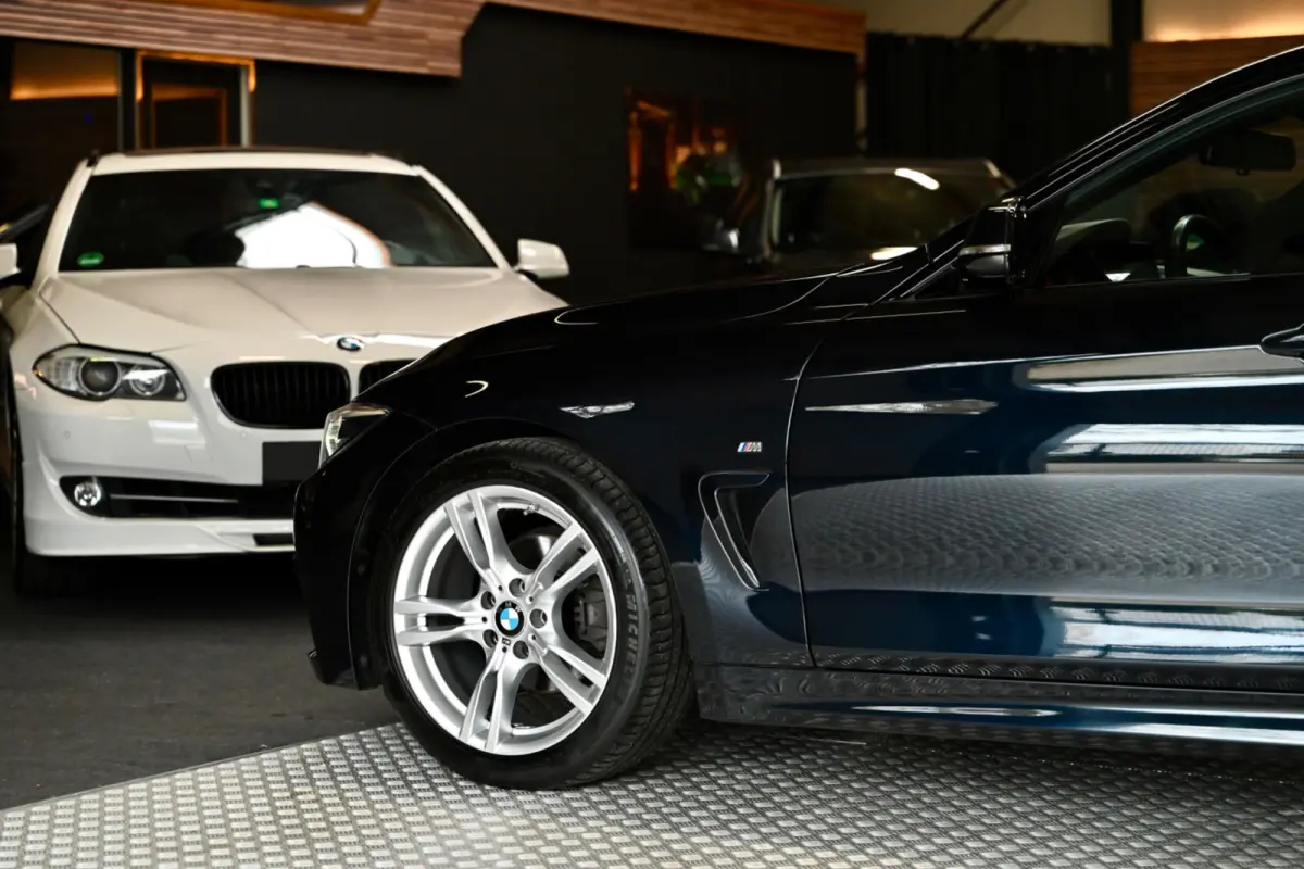 420i M-Sport - Active Cruise Control - Schuifdak - Keyless Entry - HUD - Adaptieve LED Koplampen -