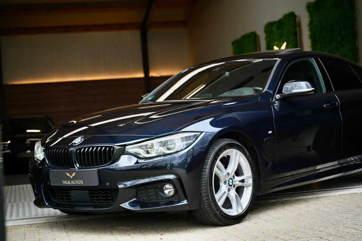 420i M-Sport - Active Cruise Control - Schuifdak - Keyless Entry - HUD - Adaptieve LED Koplampen -