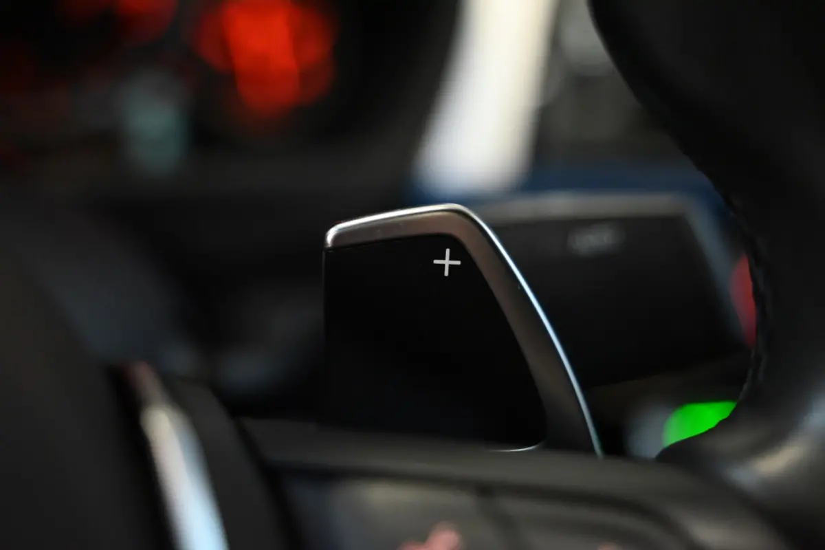 420i M-Sport - Active Cruise Control - Schuifdak - Keyless Entry - HUD - Adaptieve LED Koplampen -