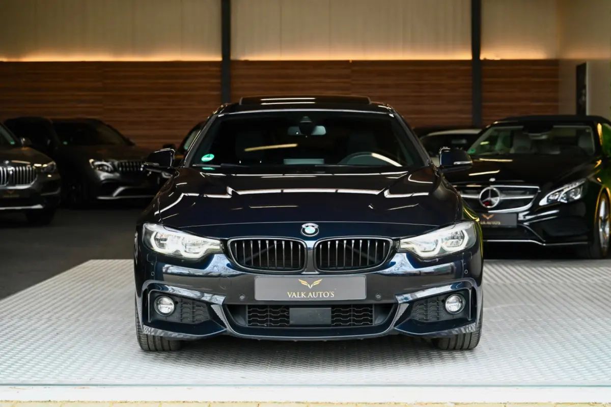 420i M-Sport - Active Cruise Control - Schuifdak - Keyless Entry - HUD - Adaptieve LED Koplampen -