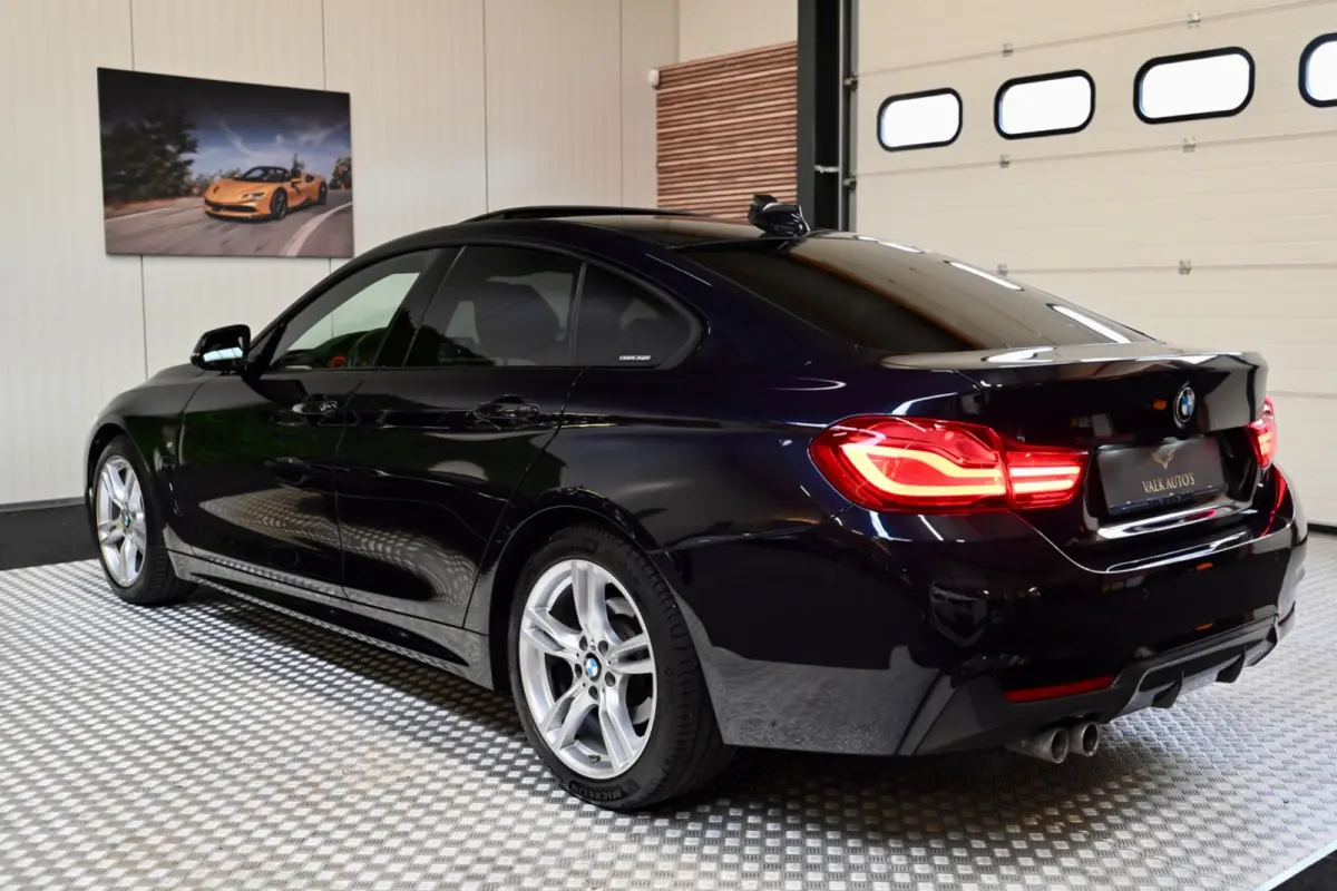 420i M-Sport - Active Cruise Control - Schuifdak - Keyless Entry - HUD - Adaptieve LED Koplampen -