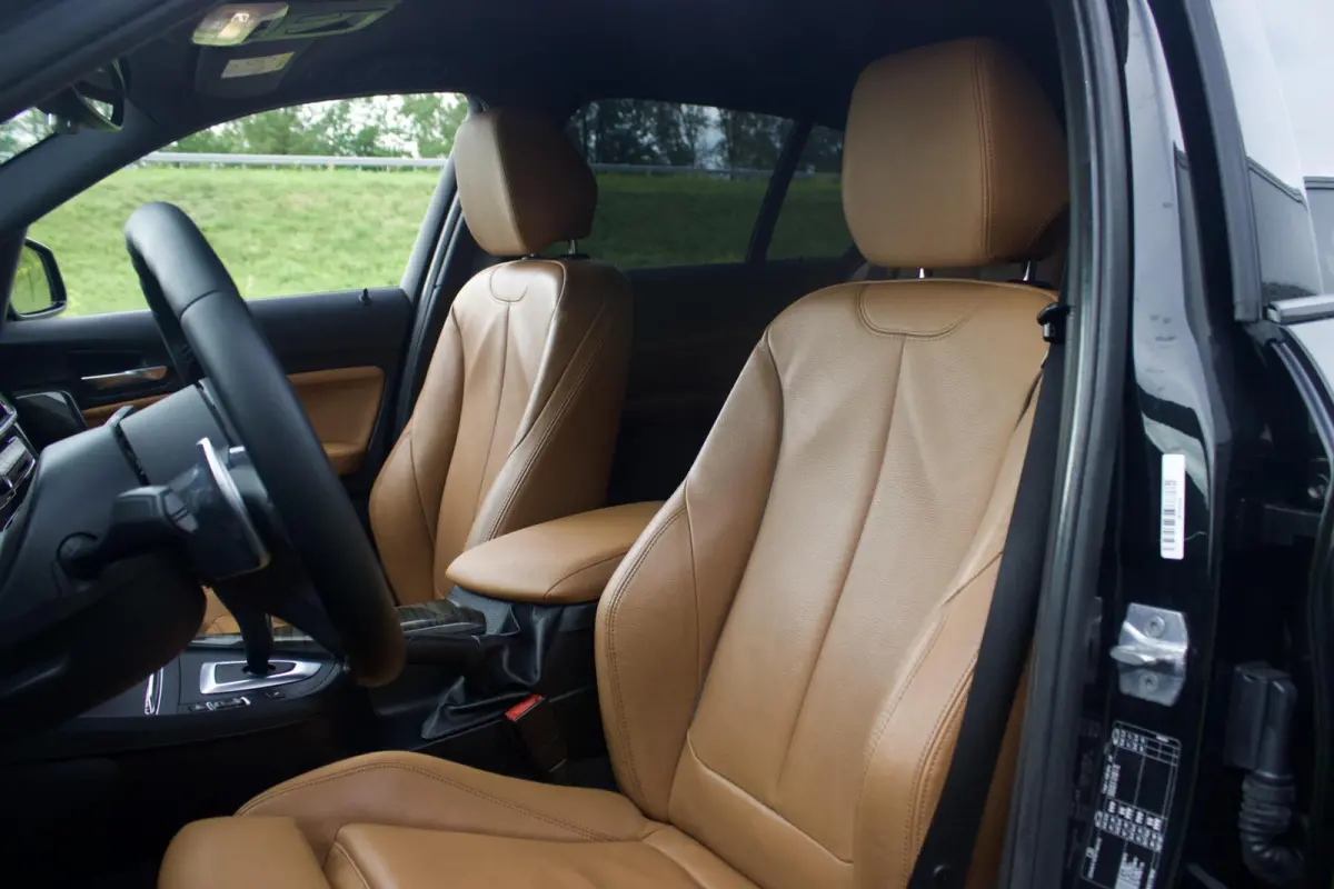 M140i Shadow | LCI2 - RWD - Navi Pro - Keyless