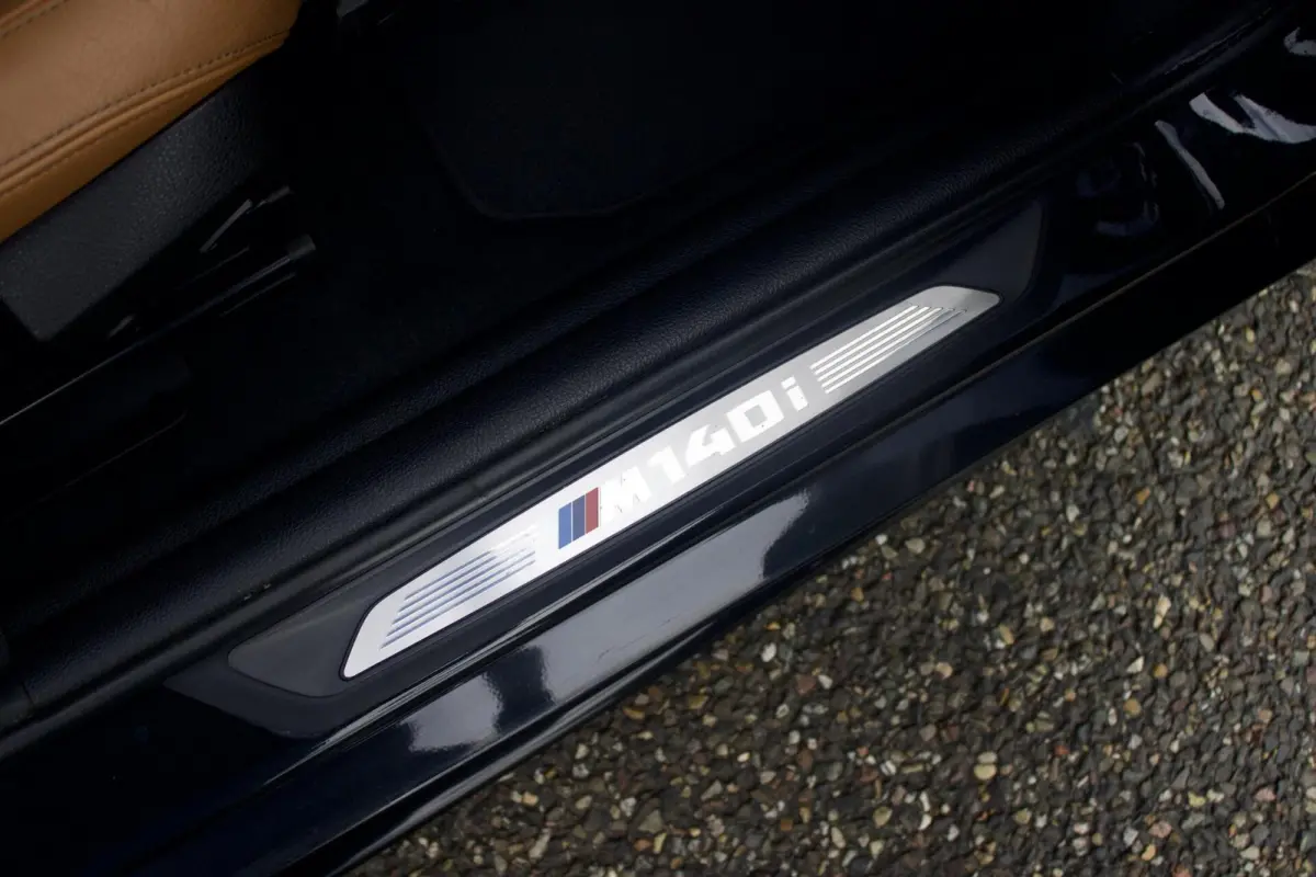 M140i Shadow | LCI2 - RWD - Navi Pro - Keyless
