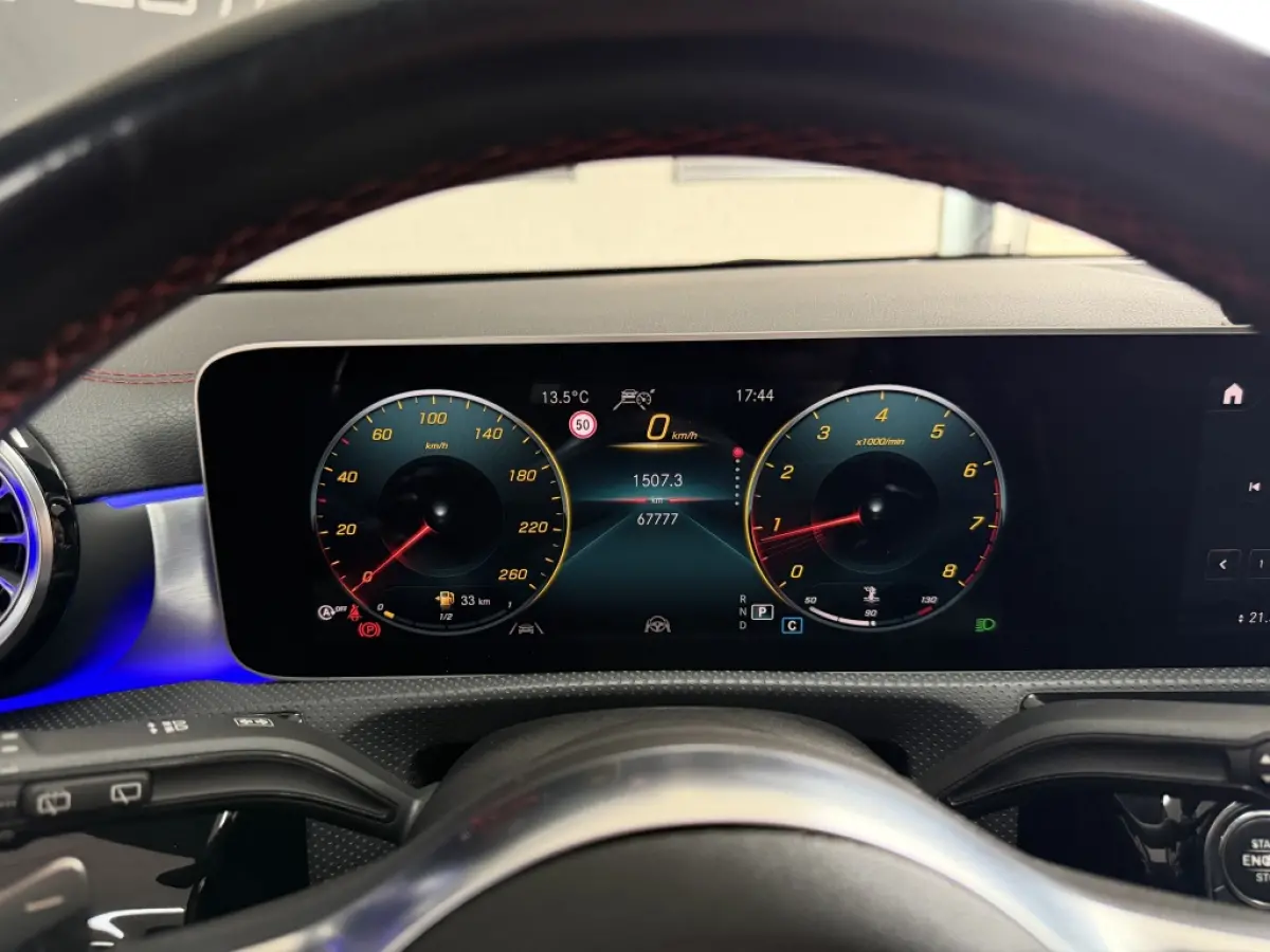 CLA 200 AMG PANO ACC SFEER TREKHAAK
