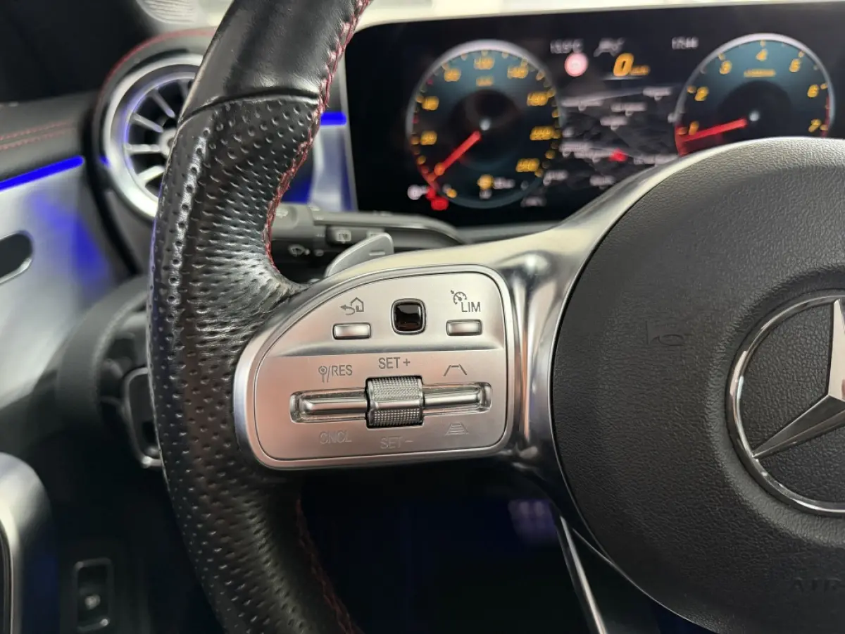 CLA 200 AMG PANO ACC SFEER TREKHAAK