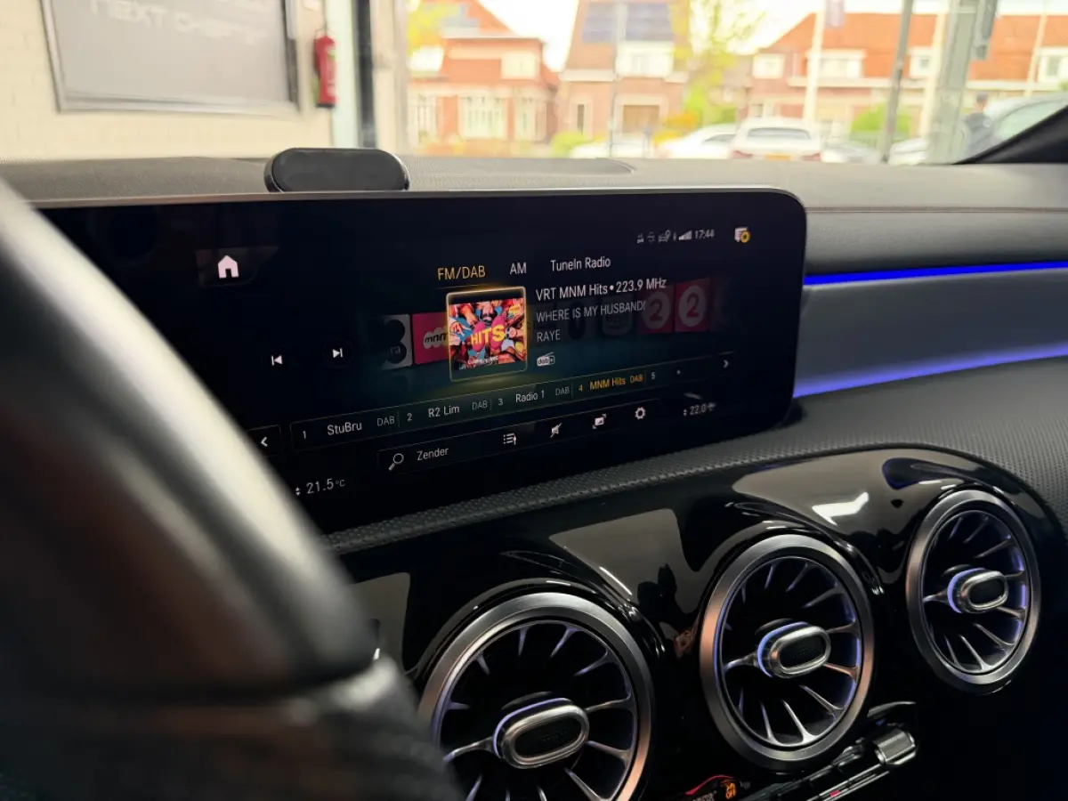 CLA 200 AMG PANO ACC SFEER TREKHAAK