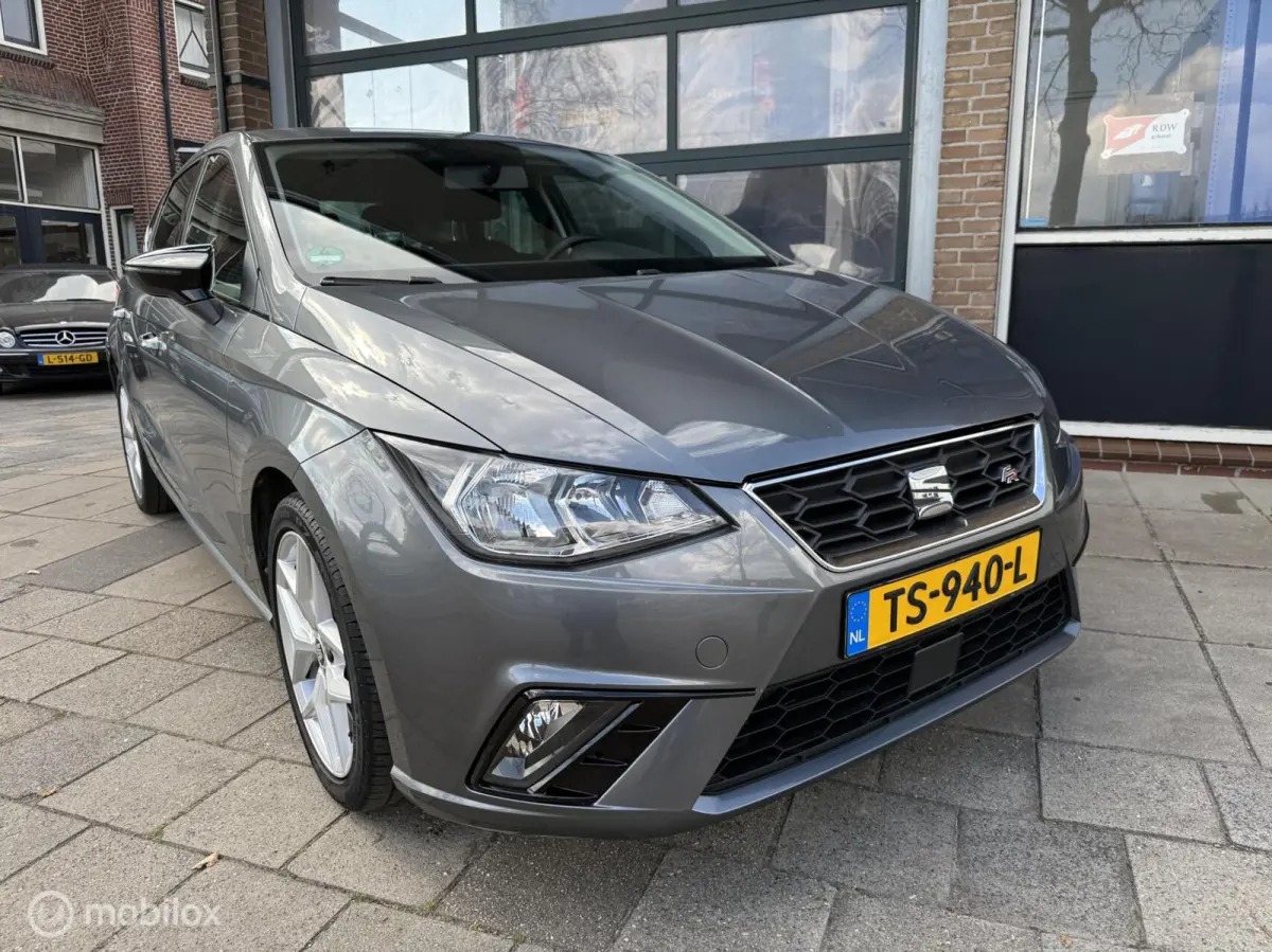1.0 TSI FR | Stoelverwarming | Apple CarPlay